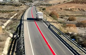 Puna crvena linija stigla na evropske putevi