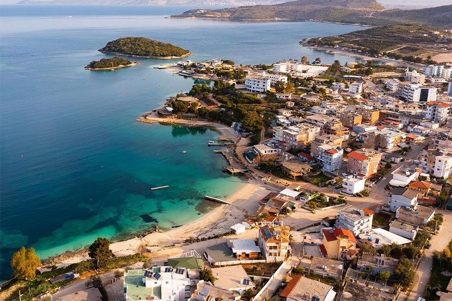 Albanija