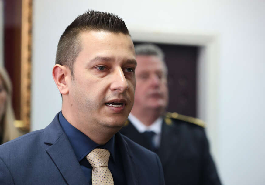 Aleksandar goganovic zamjenik ministra odbrane bih 03 872x610 Ringier