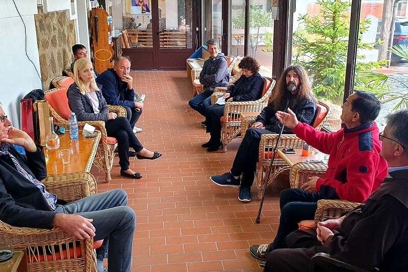 Posjeta Duške Jurišić Derventi nakon što je Marko Mišić pretučen