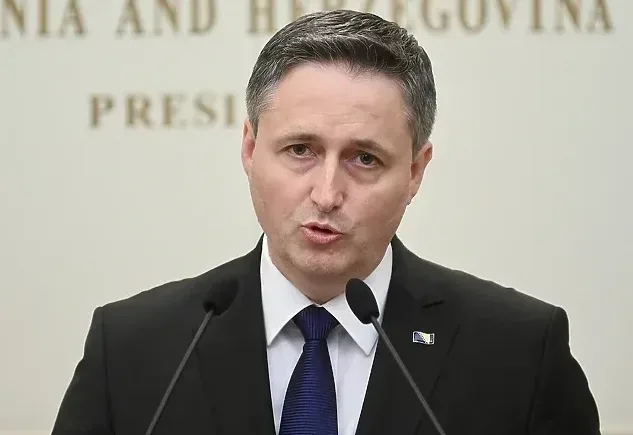 Denis Bećirović