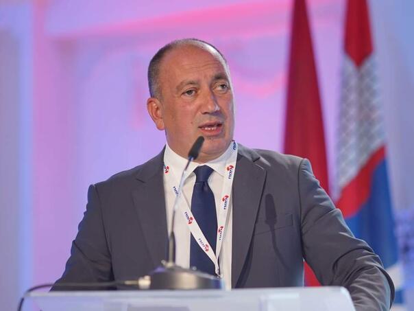 Igor Crnadak fena