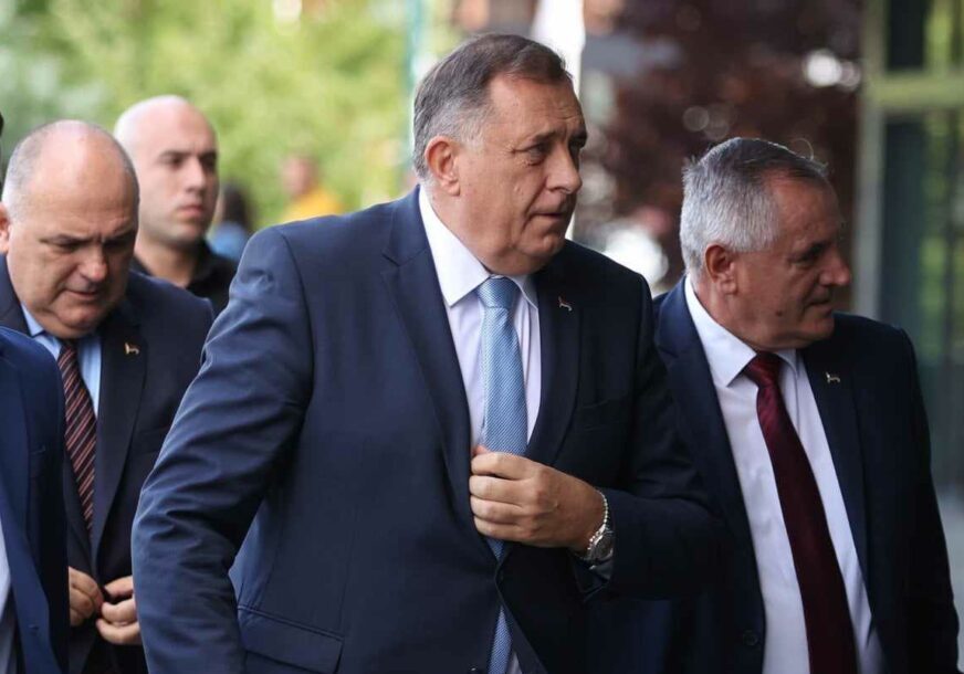 Dodik trojka e1694950889513 872x610