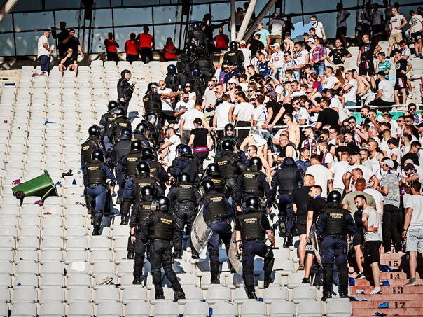 Hajduk Dinamo policija navijaci 05