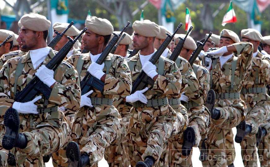 Iran vojska EPA
