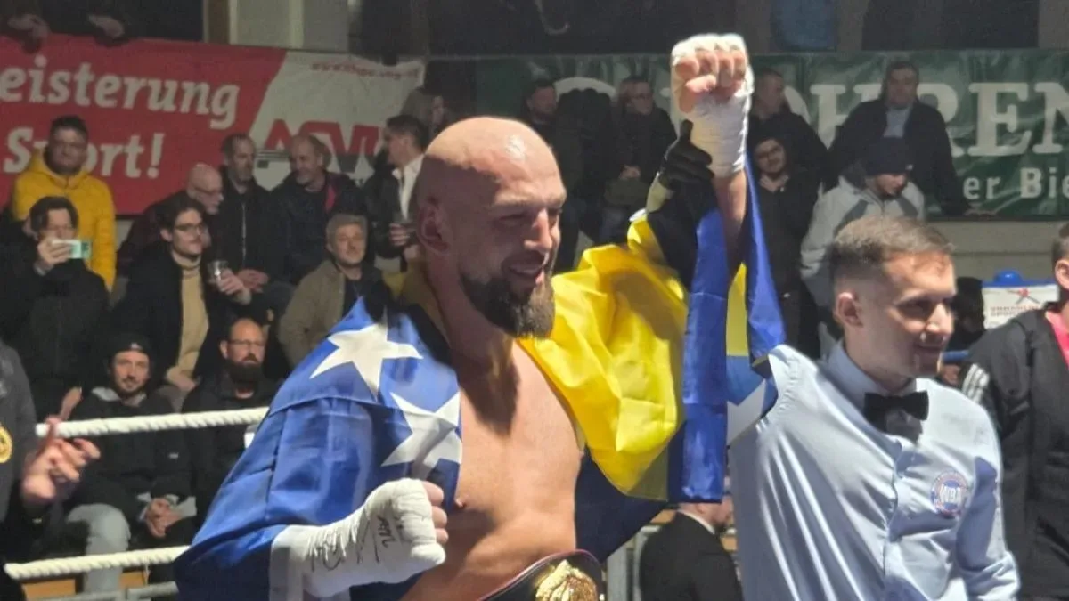 Iron puki1 002jpg 1200