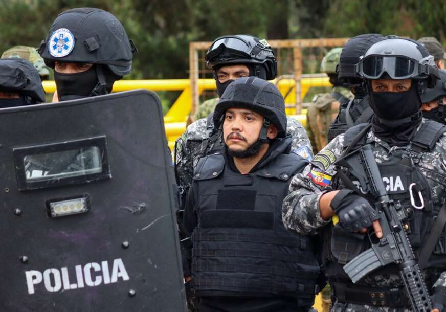 Kolumbija policija 872x610