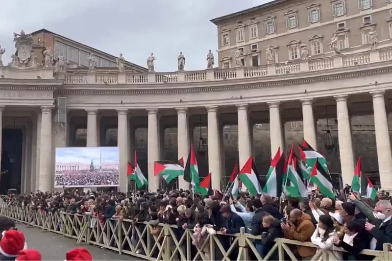 Papa franje gaza palestina Veliki broj palestinskih zastava na sahrani