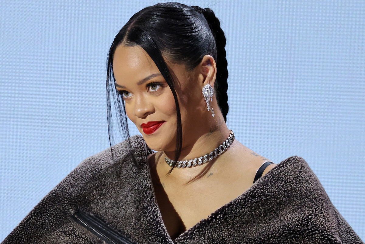 Rihanna net worth rihanna billionaire