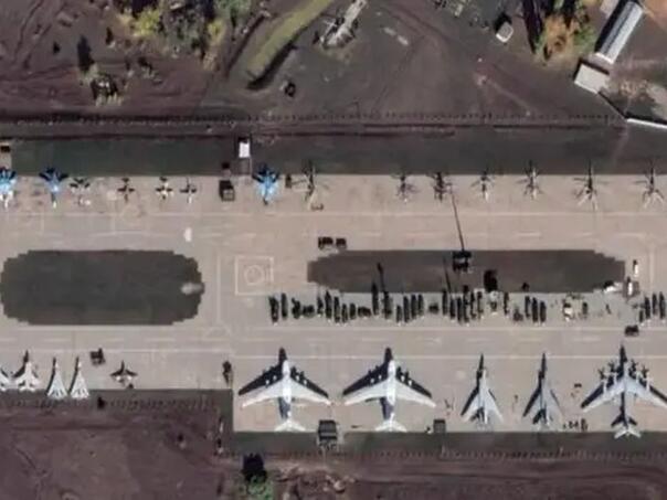 Rat u ukrajini Ruski bombarderi stoje tik uz granicu  Foto: Google Maps