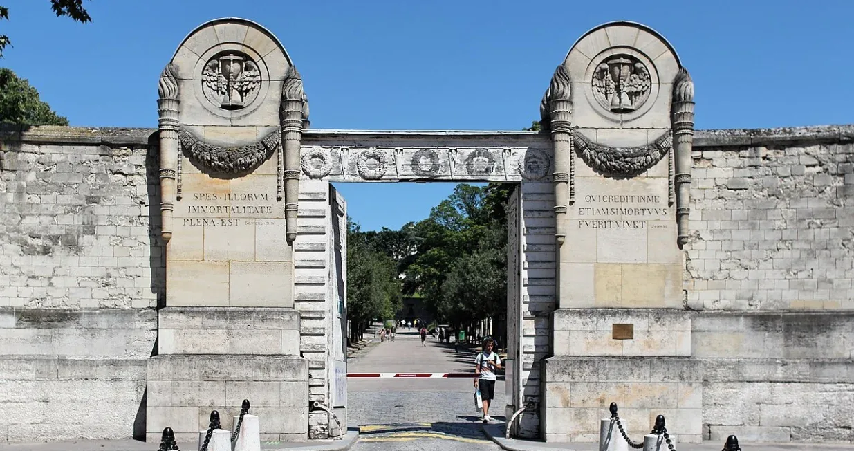 Spomenik paris