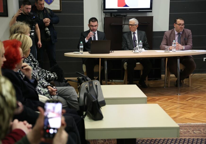 Vijeće Kongresa bošnjačkih intelektualaca