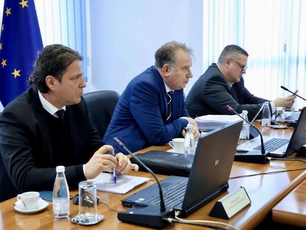 Vlada fbih nermin niksic vojin
