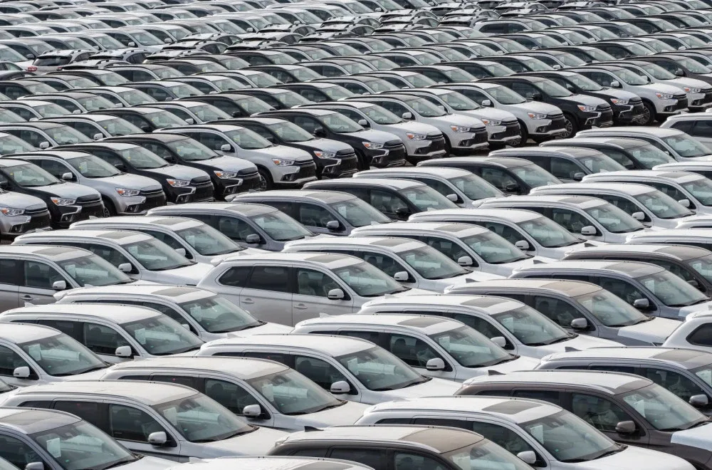 Automobili luka parking mazur travel shutterstock 1413047150 f