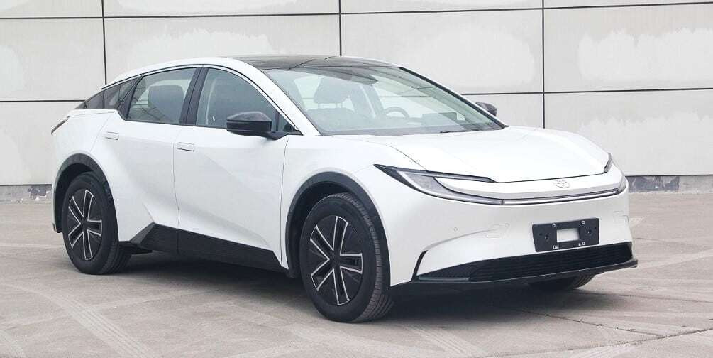 Toyota bz3 1