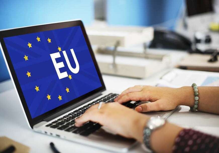 EU 872x610