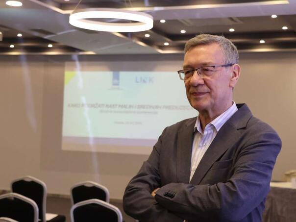 Konferencija u mostaru/ fena