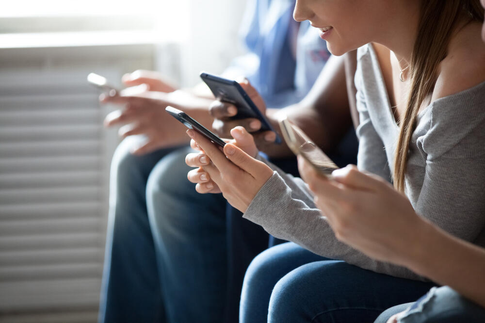 Mobitel Shutterstock