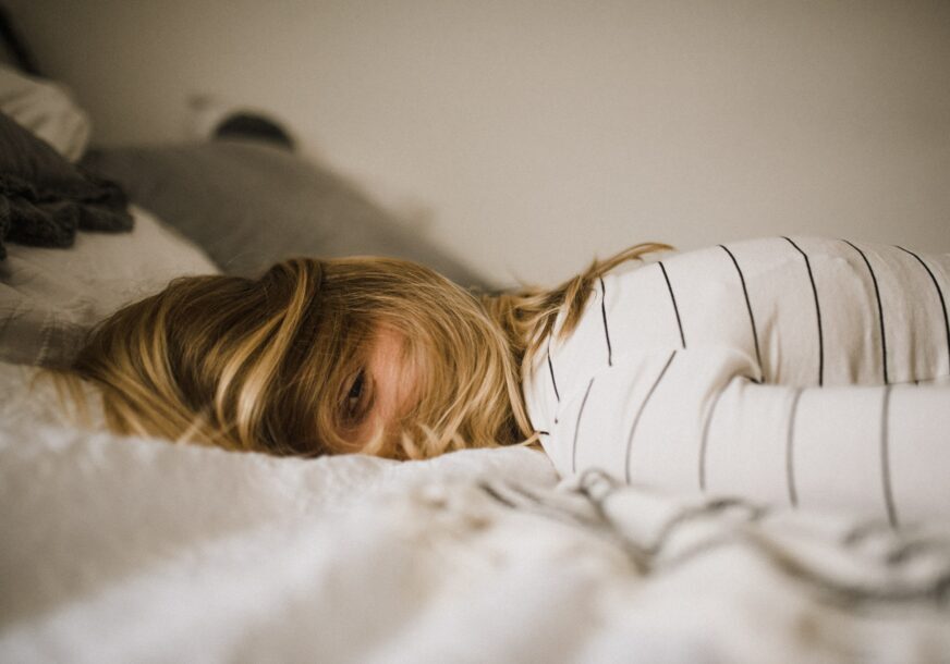 Nesanica foto UNSPLASH