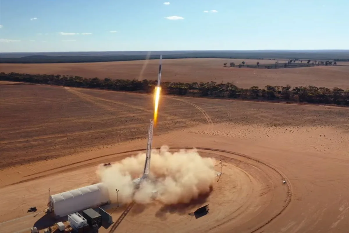 raketa Lansirana raketa sa pogonom na parafinski vosak Foto: Printscreen Youtube