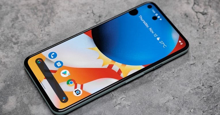 Mobitel shuttertock