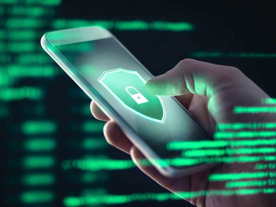 Telefon zastita od virusa hakera i kradje shutterstock