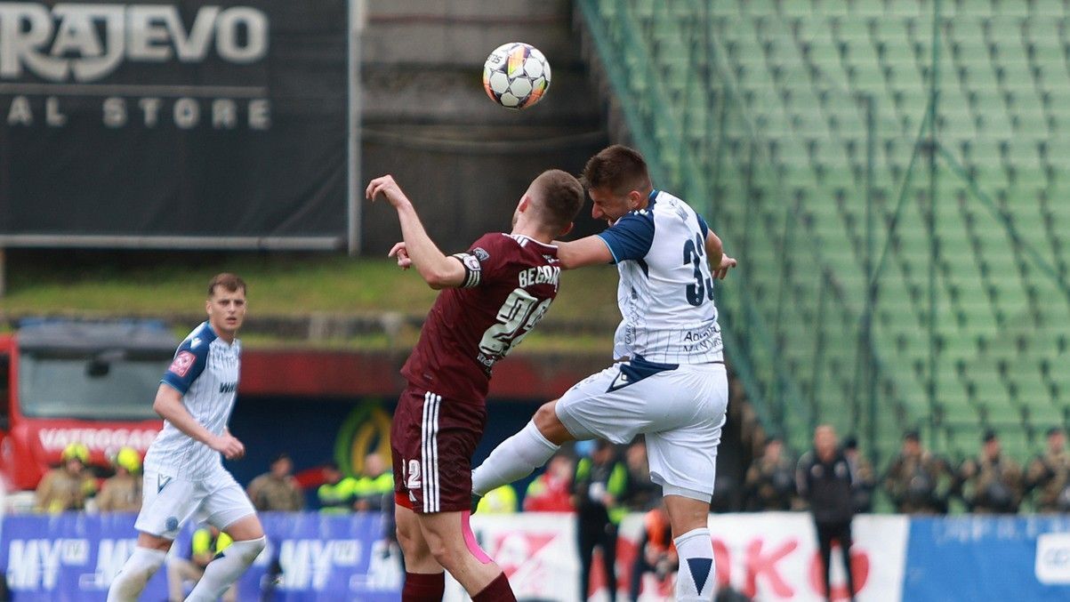 Derbi naslovnajpg