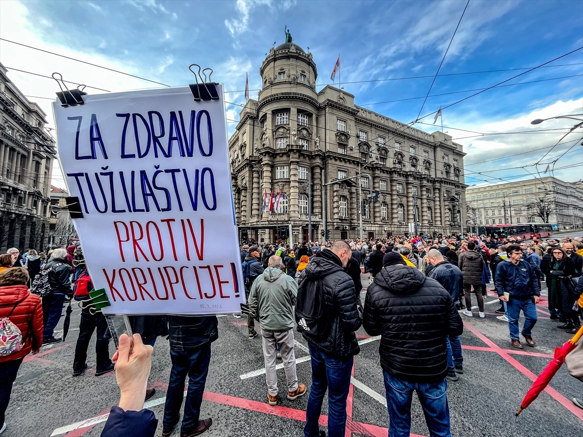 AA 20230310 30535232 30535223 U BEOGRADU SKUP PODRSKE TUZITELJKAMA POZIV NA SVEOBUHVATNI NARODNI BUNT PROTIV REZIMA