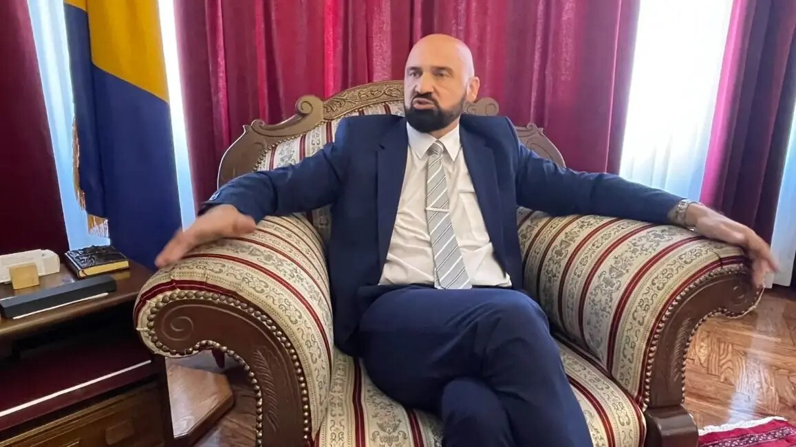 Ramo Isak- populizam, površnost i aktivizam na društvenim mrežama
