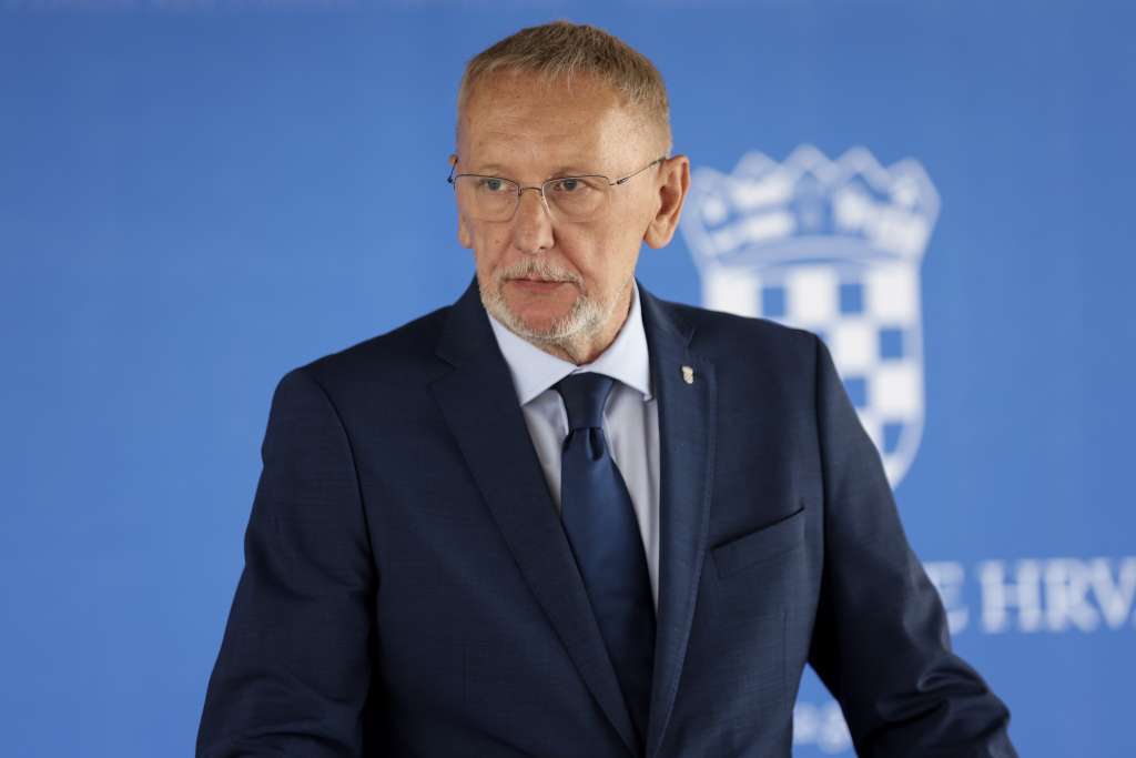 Davor Božinović