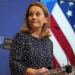 Ambasadorica sad u nato Julianne Smith
