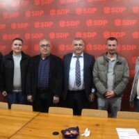 Pet vijecnika u Opcinskom vijecu Donji Vakuf pristupili SDP Bi H