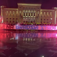 Navijaci zeljeznicara ispred vijecnice svi na gradski stadion manijaci 680bea12e4fb1
