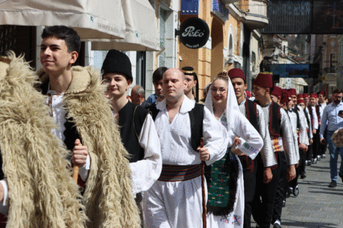 Folklor katedrala defile 10 661133ebb806a
