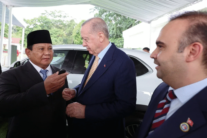 Recep Tayyip Erdogan s predsjednikom Indonezija Togg