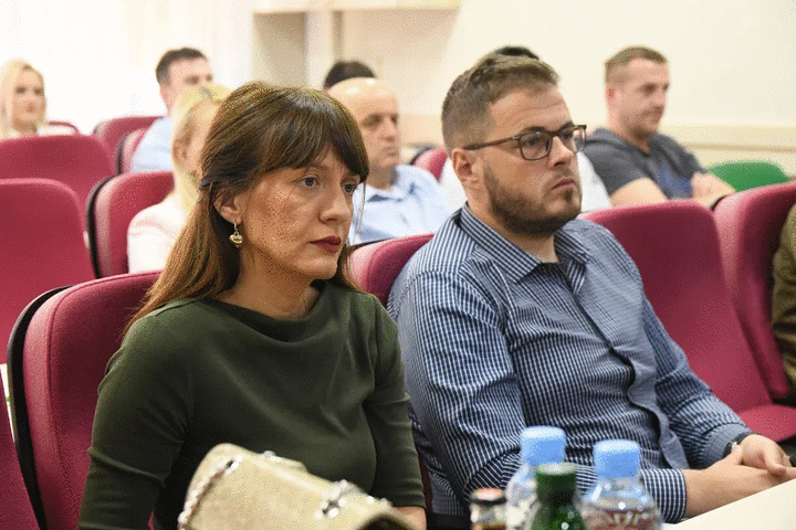 Odrzan sastanak nacelnika opcina u KS 5