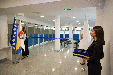 2 Otvorena nova salter sala u Novom Gradu za izdavanje licnih karata i CIPS prijava