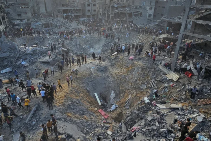 Gaza napad na kamp