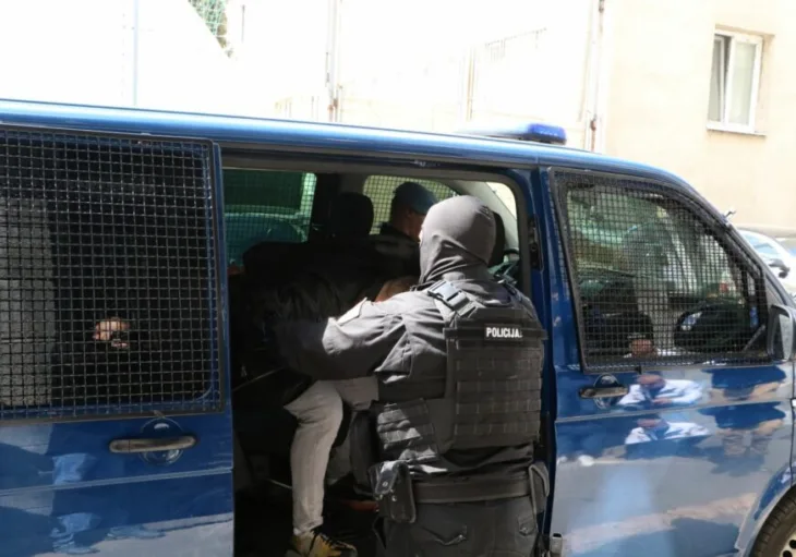 Policija