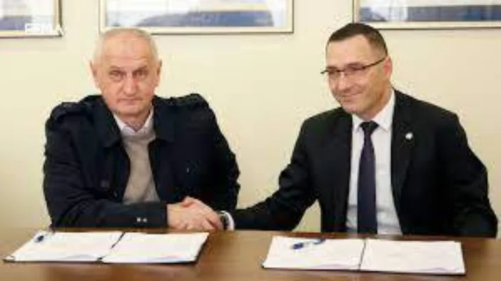 Federalne agencije za upravljanje oduzetom imovinom i FUP a Fena