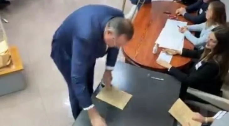 Dodik glasanje171220321
