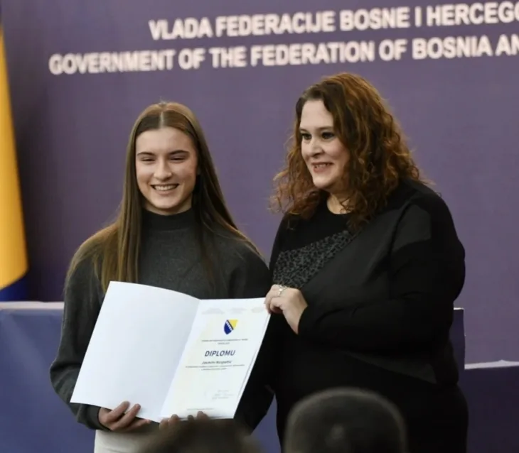 Jasna Duraković dodjela nagrada najboljim ucenicima