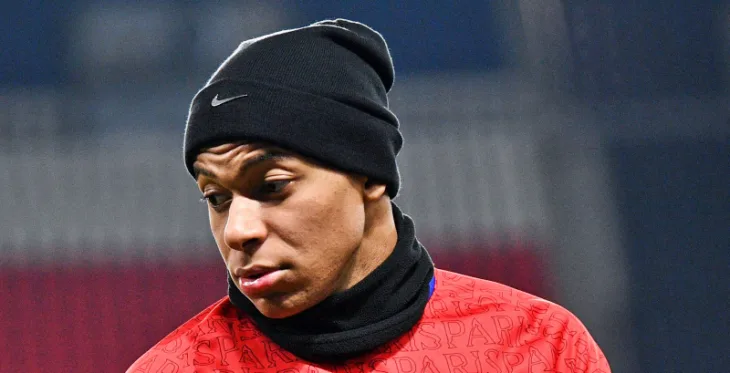 Kylian Mbappé sportam