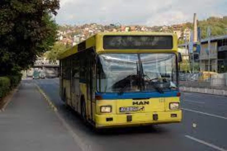 Autobus gras foto Wikioedia