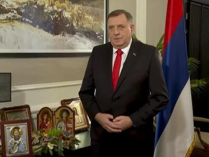 Dodik cestitao bozic vjernicima zivi i zdravi bili sve najbolje vam zelim dodik cestitka 2 659a5011d64b3