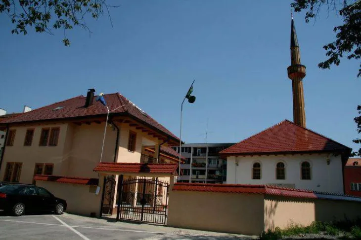 Carsijska dzamija prijedor Tuzlanski ba