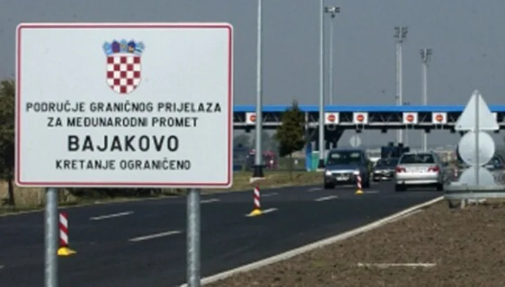 Granični prijelaz Bajakovo fena