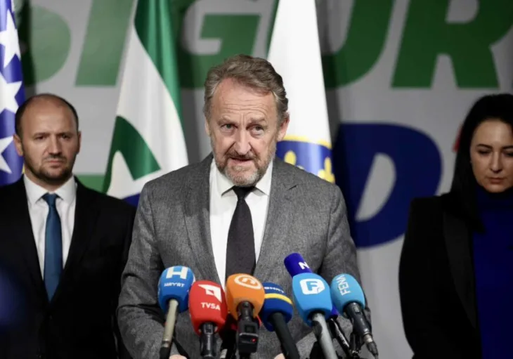 Bakir izetbegovic 872x610