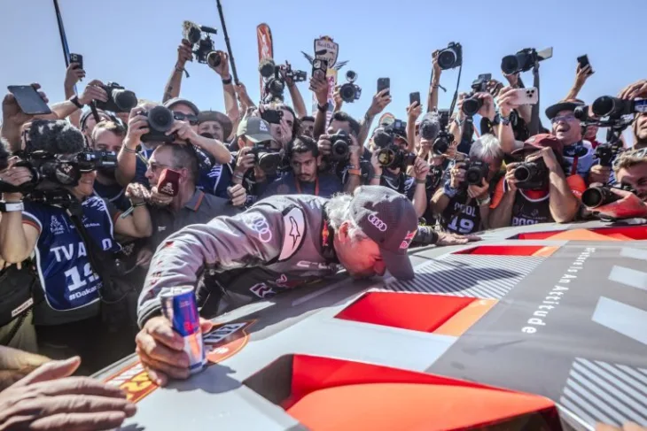 Rally Dakar  HISTORIJSKA POBJEDA SAINZA NA DAKARU U ELEKTRICNOM AUDIJU RS Q E TRON 11 768x512