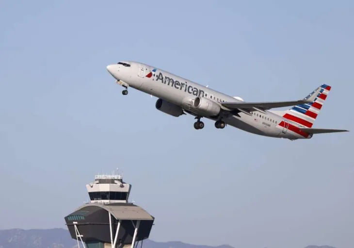 Boing 737 a Foto CAROLINE BREHMAN EPA 872x610epa